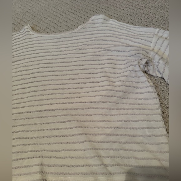 Madewell Textured Top - Picture 5 of 7